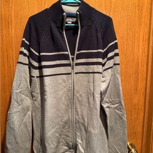 Eddie Bauer Men's Zip-Up Sweater in Navy and Gray